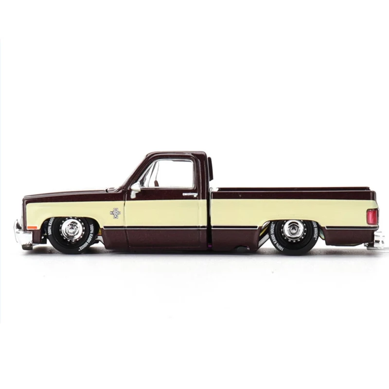 Diecast Original 1:64 Scale Silverado KAIDO Vintage Spec V1 Alloy Simulation Car Model Collection Decoration Gift Souvenir