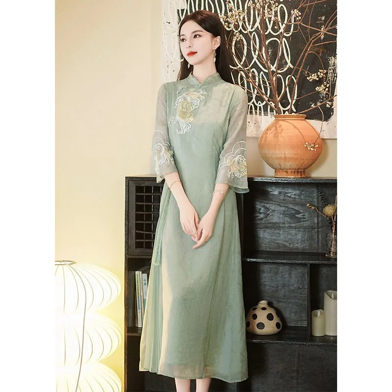 Chinese Qing Dynasty Style Cheongsam Dress Women Green Light Three Quarter Sleeve Zipper Modern Cheongsam Vestido Oriental