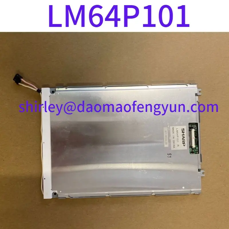 Used Display monochrome screen LM64P101