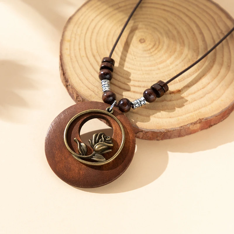 Retro Wooden Leaf Owl Long Sweater Chain Ethnic Round Necklace Women Clock Pendant Female Jewelry Neck Accessories Gifts Collar