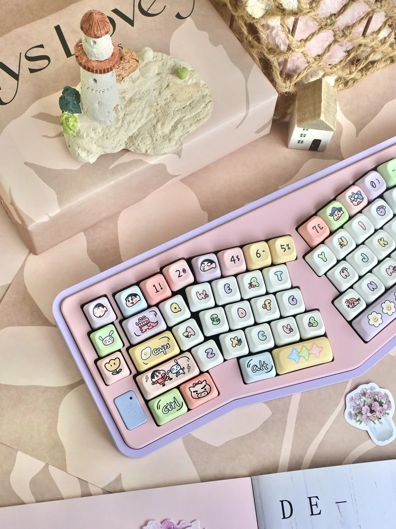 Capuchon de clavier mécanique pour filles, thème Shin Chan Crayon, matériau PBT, sublimation thermique à cinq côtés, dessin animé, 130 touches, recommandé par Eoa