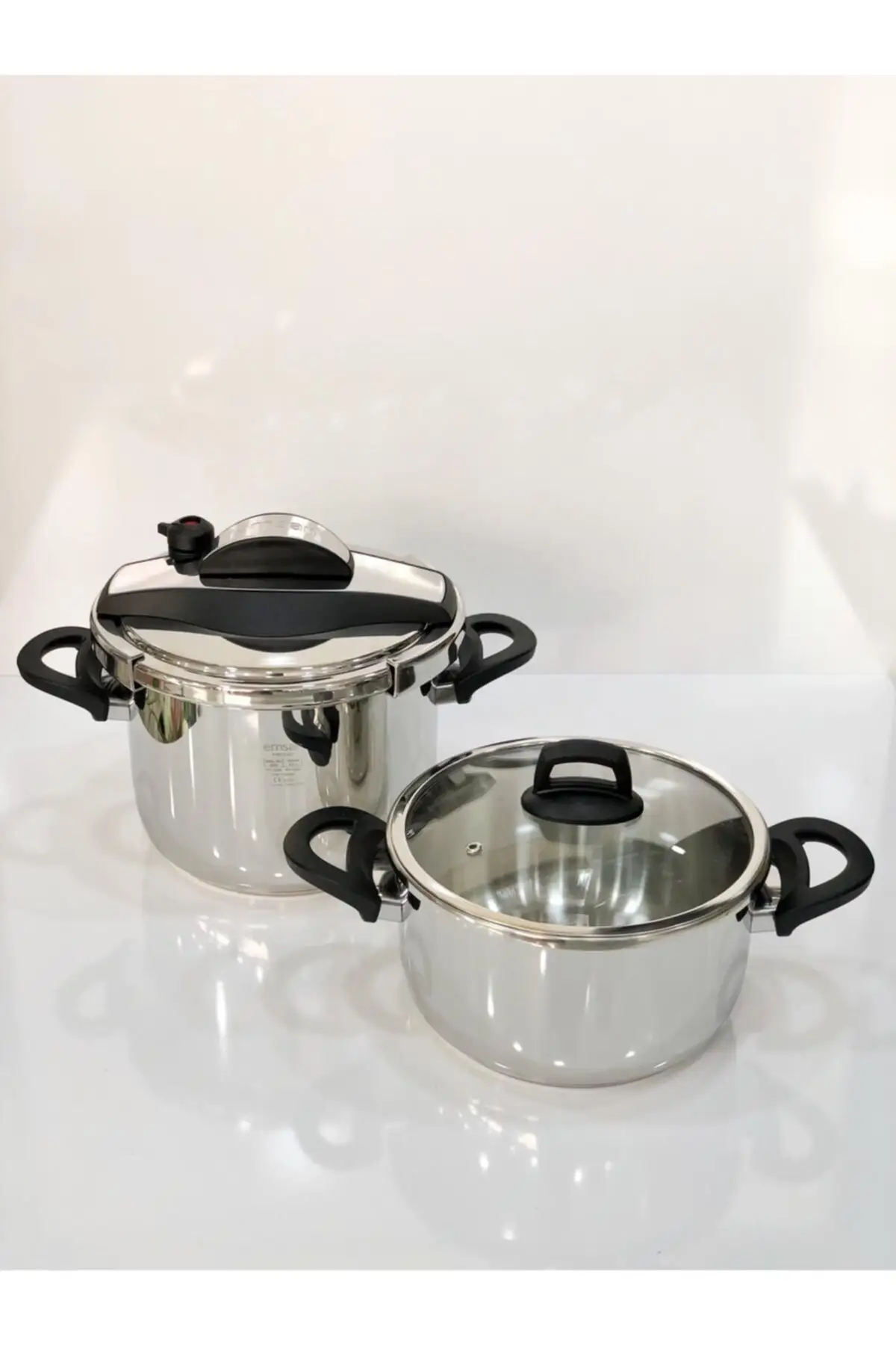 

DOLBOVI-s 4 + 6 Lt black pressure Cookware Set