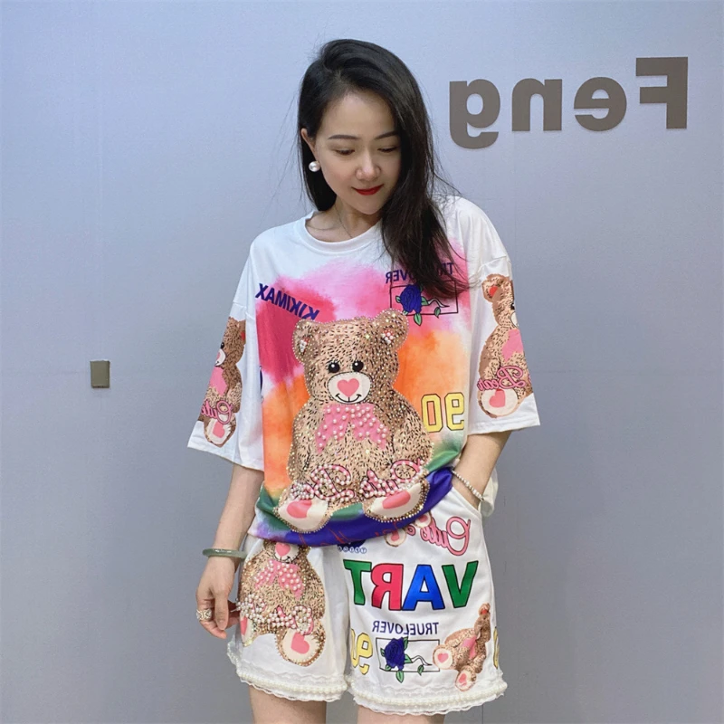 

2024 New Summer Women Two-piece Set Cute Bear Hot Drilling Beads Loose Short Sleeve T-shirt Top + Casual A-line Shorts Suits