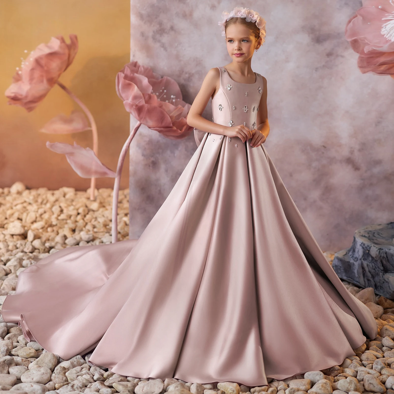 Girls' Trailing Princess Dress for Birthday Dinner, Piano Performance, Model Runway Show, Children's Beaded Long Dress, Flower Girl Wedding Dress