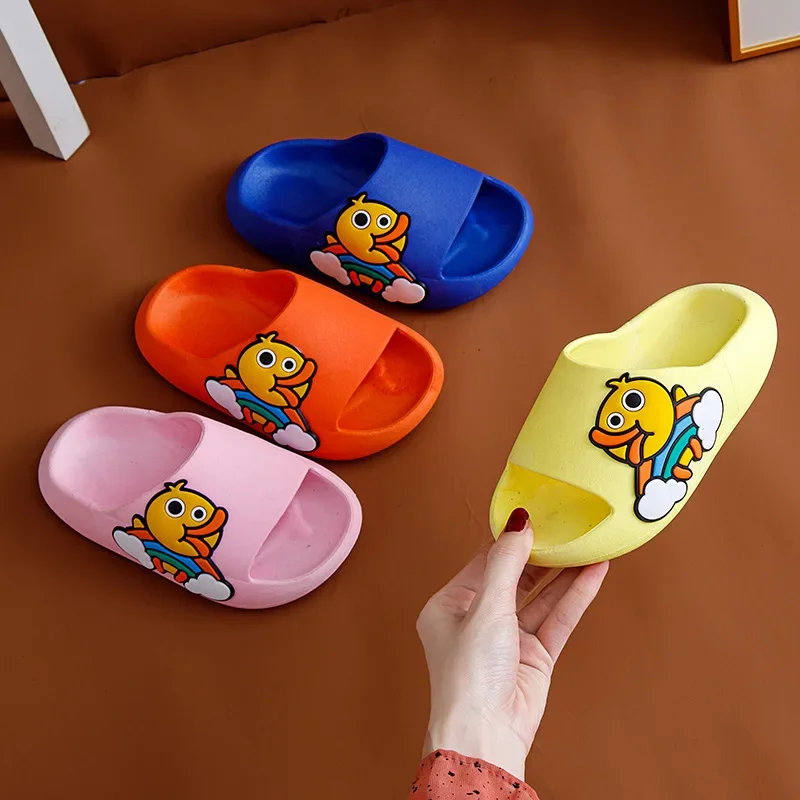 Cute Summer Kids pantofole Cartoon Duck bambini Baby Soft Home pantofole impermeabili antiscivolo ragazzi ragazze Kid sandali da spiaggia