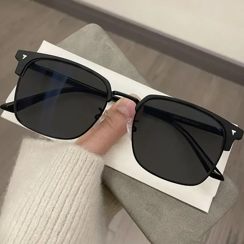 2026 Ultraleichte photochrome Anti-Strahlungs-Brille mit quadratischem Rahmen, austauschbare Linse für Damen und Herren, Sonnenbrillen, Brillengestelle – Detail 10