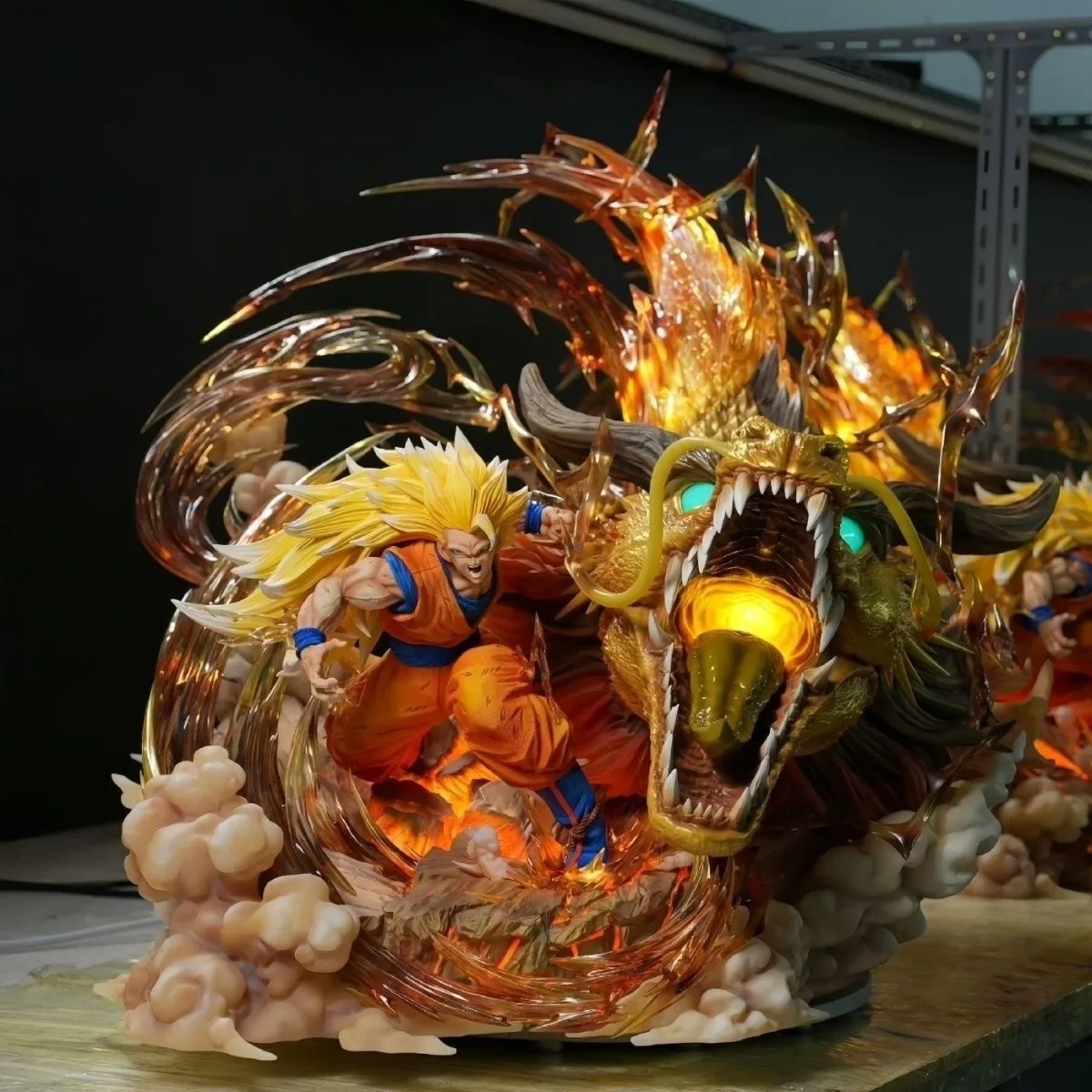 

28 см фигурки Dragon Ball Son Goku Shenron, фигурка Super Saiyan 3, модель из ПВХ, статуя, орнамент, кукла, украшение, коллекция игрушек, подарок