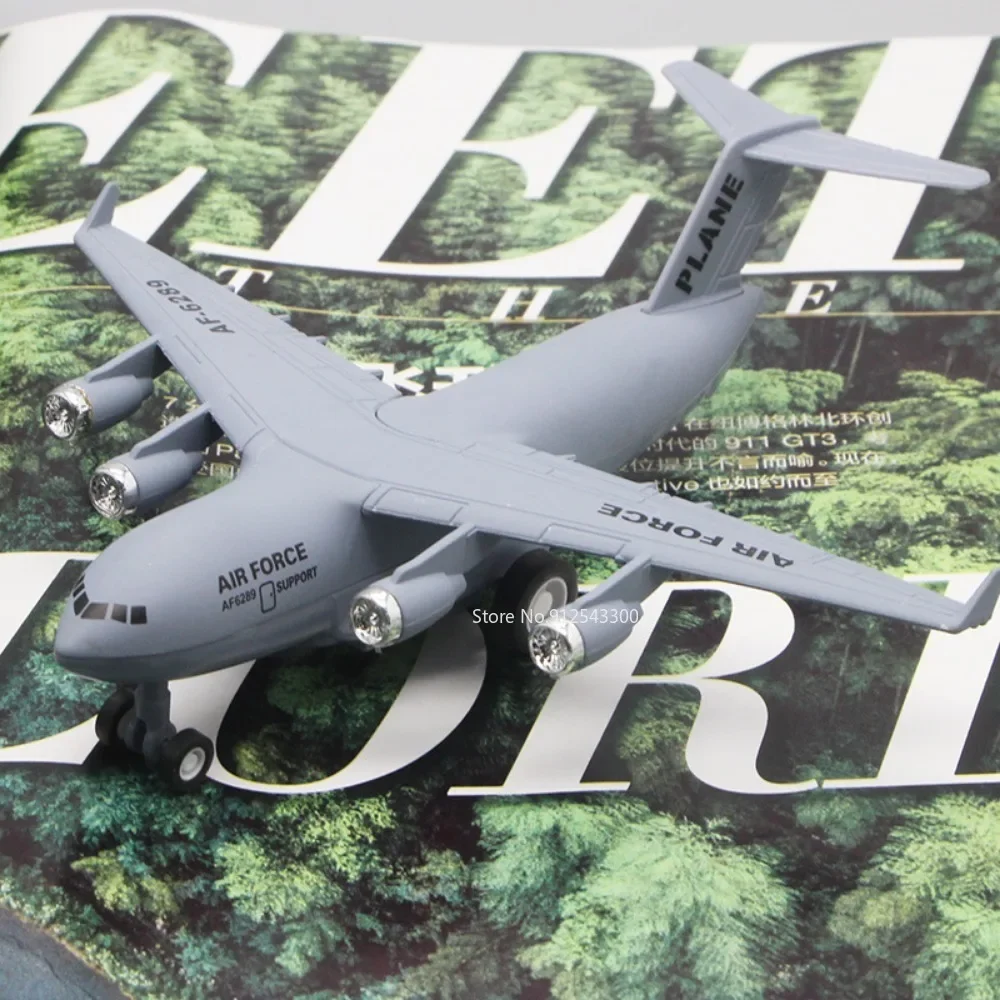 17CM C-17 Globemaster III Airplane Model Toy Pull Back Military Transport Aircraft Models Creative Decorations Boys Kids Gifts