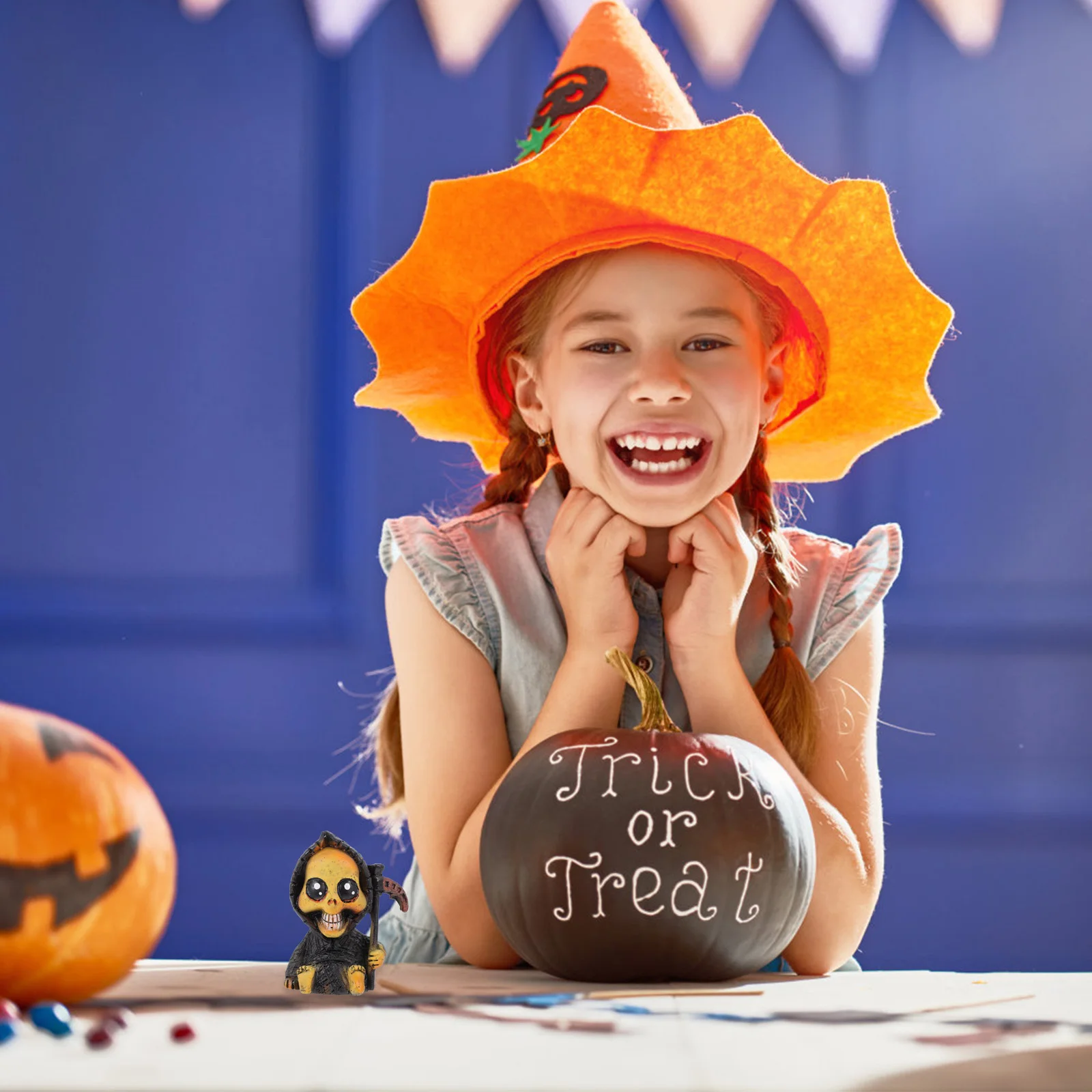 

Halloween Resin Baby Statue Creative Home Ornament Desktop Decor Party Prop Resin Haunted House Halloween Table