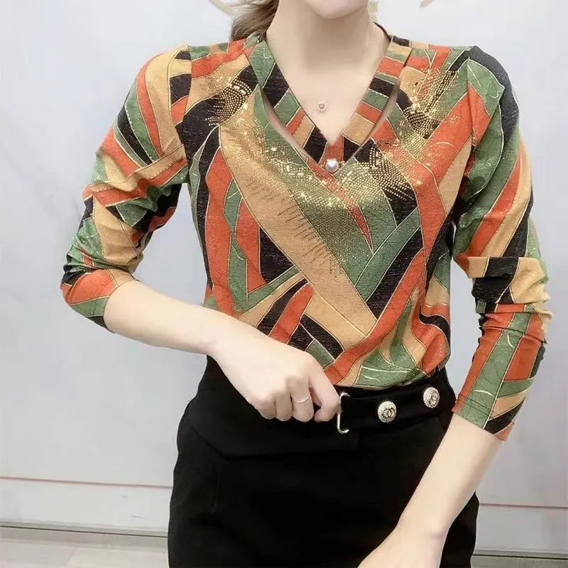 

Vintage Patchwork Leopard Printed T-shirt Stylish Diamonds Spring Autumn Chic Pearl Three-dimensional Decoration Pullovers JJ122