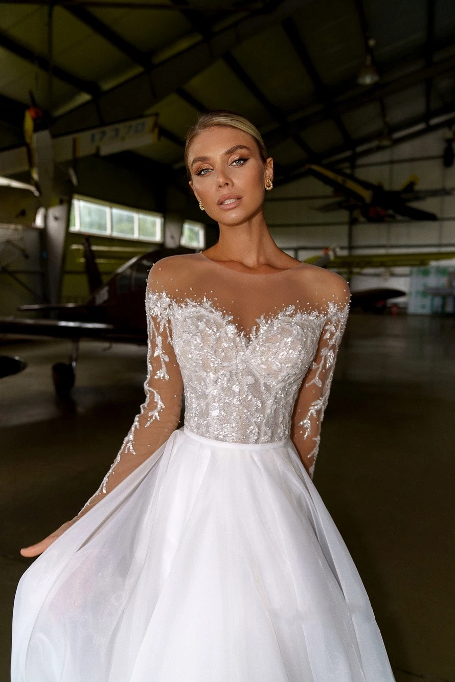 Gorgeous Long Sleeves Wedding Dresses A-line Scoop-Neck Design Gowns For Formal Party Appliques Beading Draped 2024 Stylish 2023