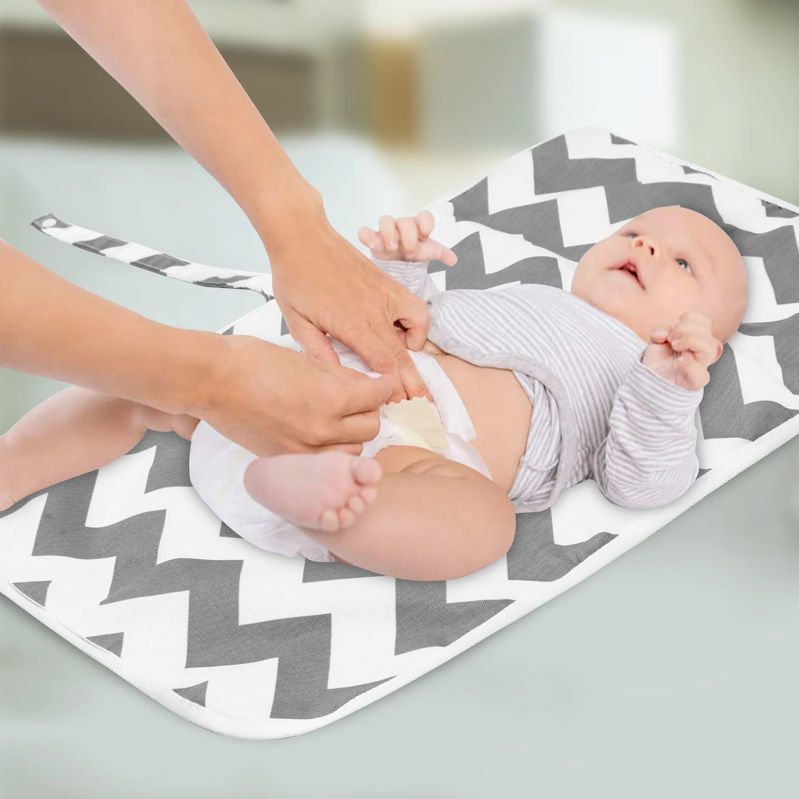 

Водонепроницаемый коврик для смены детских подгузников 70x90 см, мягкий, удобный, с рисунком, многоразовый, устойчивый к моче, для новорожденных