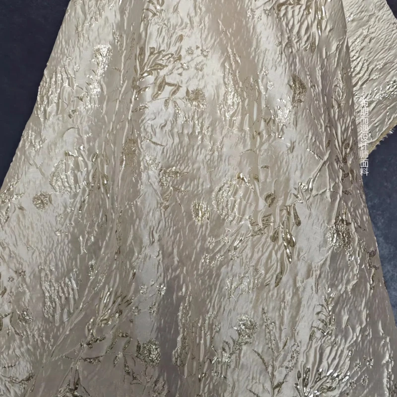 

Apricot Colored Gold Wire Sparkling Jacquard Fabric Floral Silhouette Non Elastic Spring Autumn Suit Dress Stage Designer Fabric