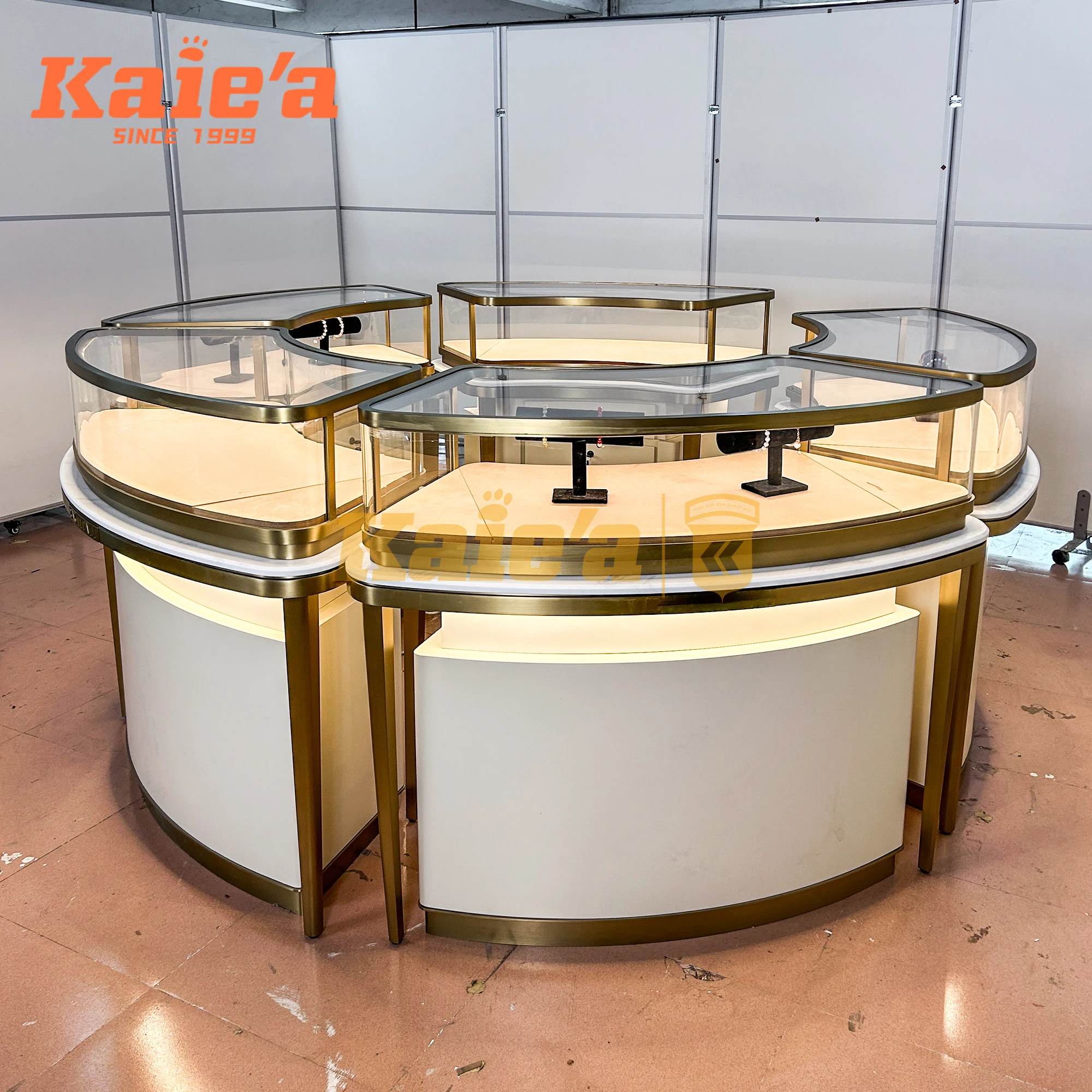 High End Jewelry Store Metal Island Cabinet Display Curved Glass Custom Jewelry Display Cabinet with LED