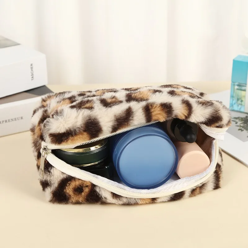High-end Leopard Print Plush Makeup Pouch Hand-held Portable Women's Large Capacity Travel Storage Pencil Case