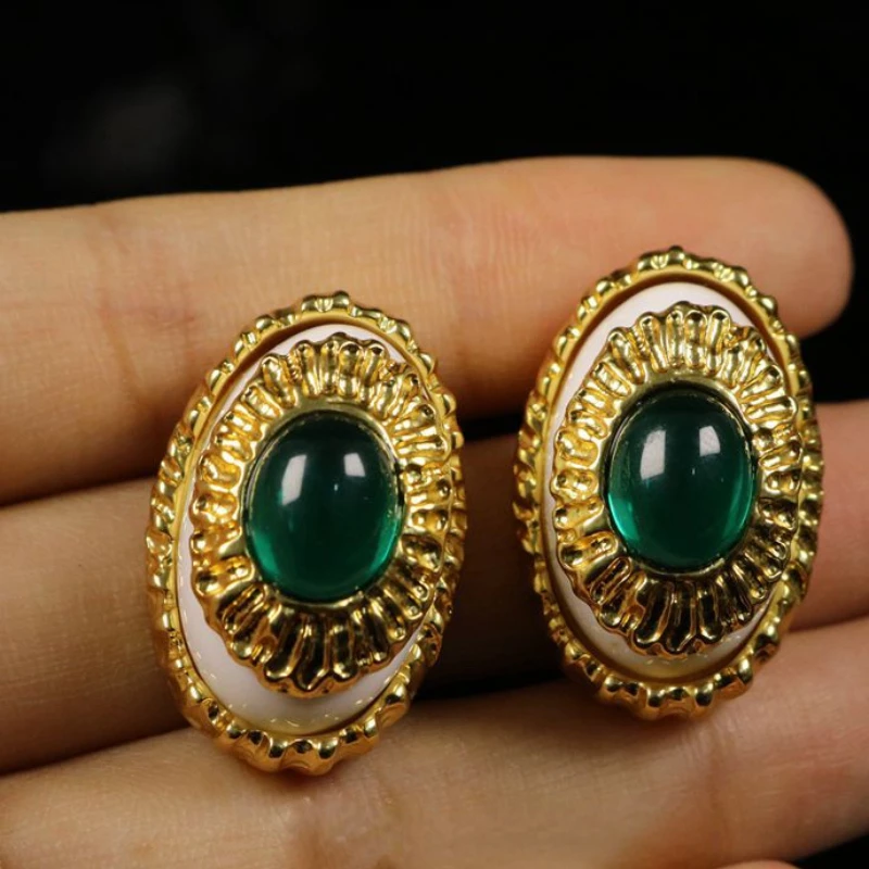 Royal Style French Retro Electroplated Gold Glass Earrings Small Eyes Personalized Design of High-grade Ear Earrings Ins