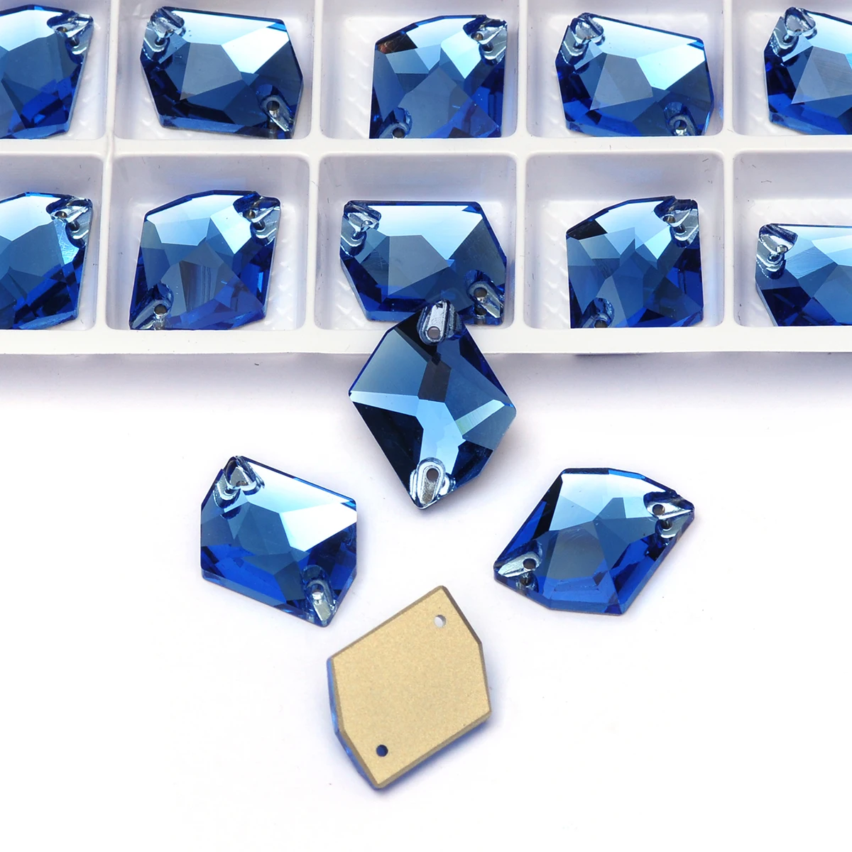 Pubrilex Light Sapphire Multi-Shaped Flatback Rhinestones zum Aufnähen, abgeschrägte Kristallsteine für Kleidungsstücke und Accessoires. – Detail 3
