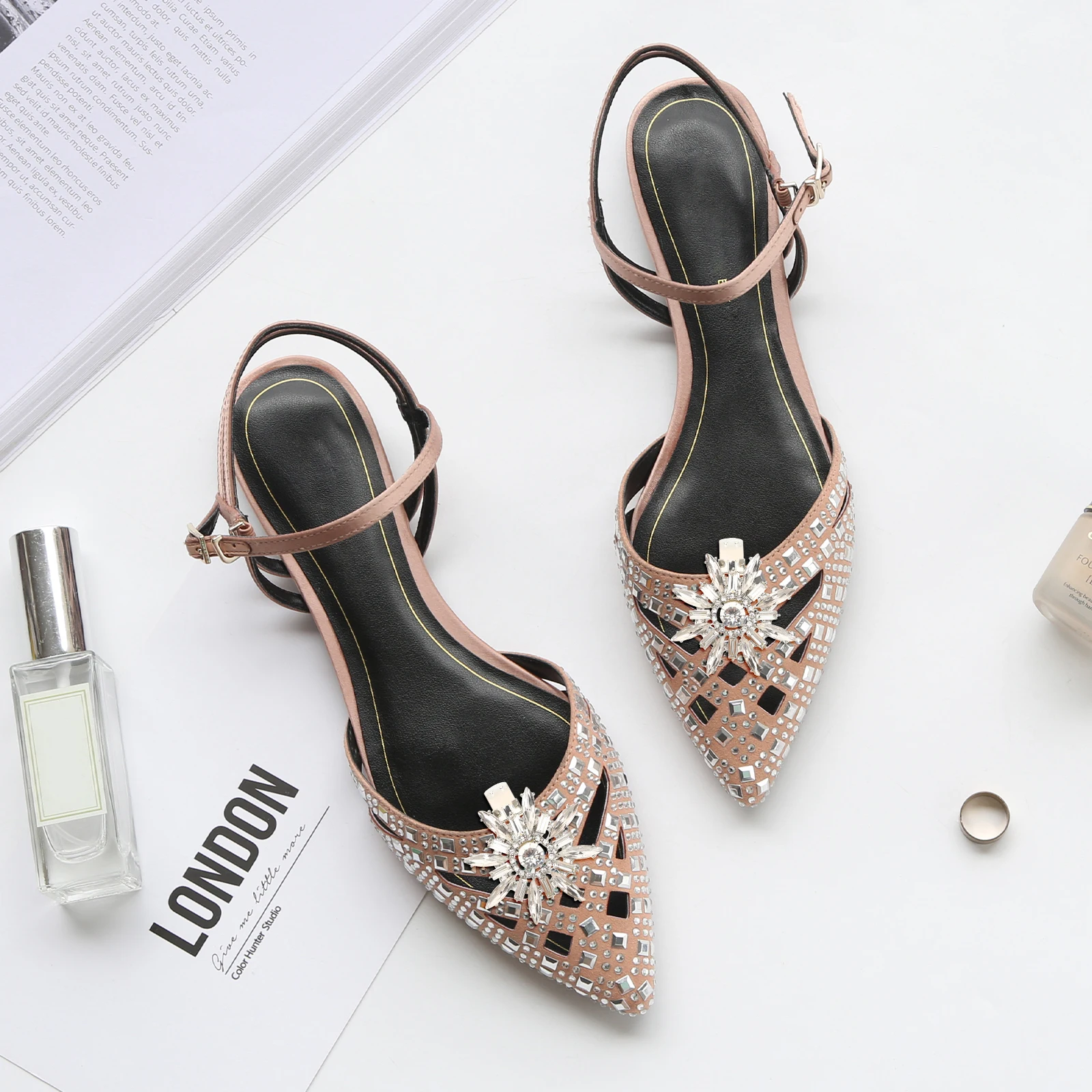 

Rhinestone Shoe Clips Decorative Buckle Charms for Pumps Wedding Party Accessories Removable Jewelry Women Shoe Decor