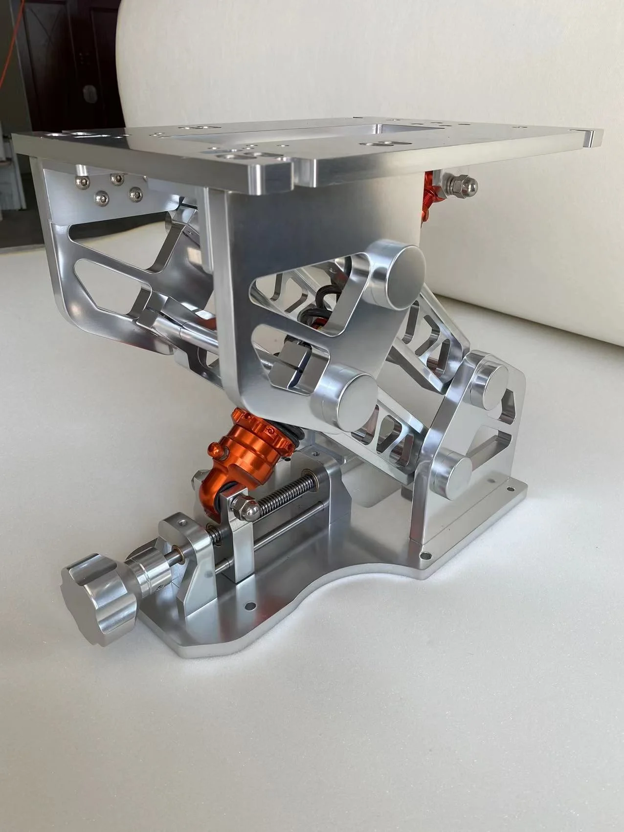 قاعدة تخميد من سبائك الألومنيوم عالية الأداء لقاعدة مقعد تعليق الدوريات #4