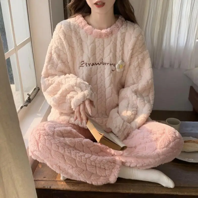 

autumn winter Women Pajama set sweet PJ keep warm thicken Nightwear flannel princess style Sleepwear girl coral fleece homewear