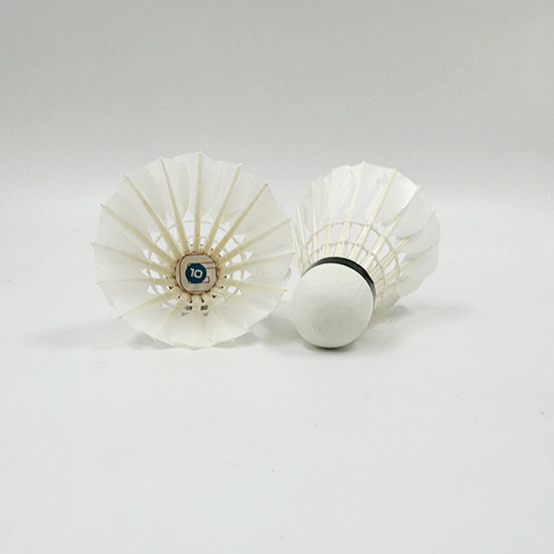 Fabricante profissional atacado dmantis g10 treinamento badminton peteca popular bola de pena de ganso peteca