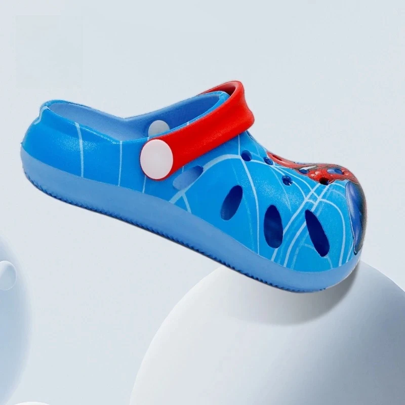 2025 Zoccoli Disney Spider-Man, scarpe da acqua ad asciugatura rapida per sandali da esterno antiscivolo per ragazzi