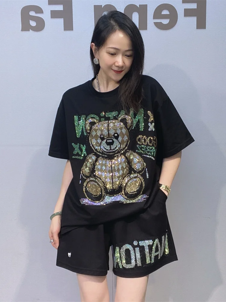 

Fashionable Bear Embellished Short Sleeve Two-Piece Set Casual Summer Slimming T-Shirt Shorts Ensemble Cotton Breathable