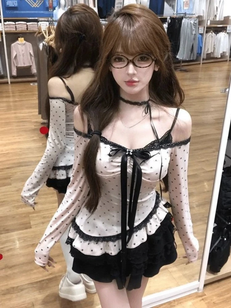 

Y2k Эстетические комплекты из 2 предметов Сексуальная футболка с разрезом на шее и принтом нестандартной формы + кружевные лоскутные юбки с рюшами ​ гранж Осенние наряды