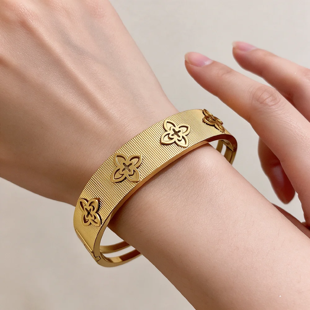 Greatera Marke Damen Minimalistischer Modeschmuck Edelstahl Vierblättriges Blumen-Zirkon-Armband Party Klassischer Wasserfester Schmuck – Detail 3