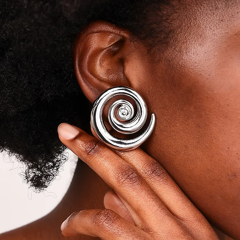 DIEZI Exaggerated Hollow Out Geometric Metal Stud Earrings For Women Girls Party Steampunk Piercing Earrings Accessories Jewelry
