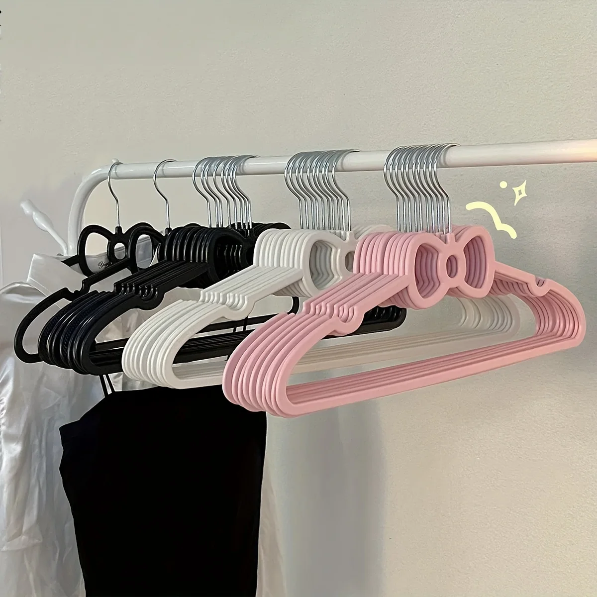 10/20 Cute Bow Hangers Space saving Plastic Clothing Storage Shelves Suitable for Clothes Closets Jackets and Shirts