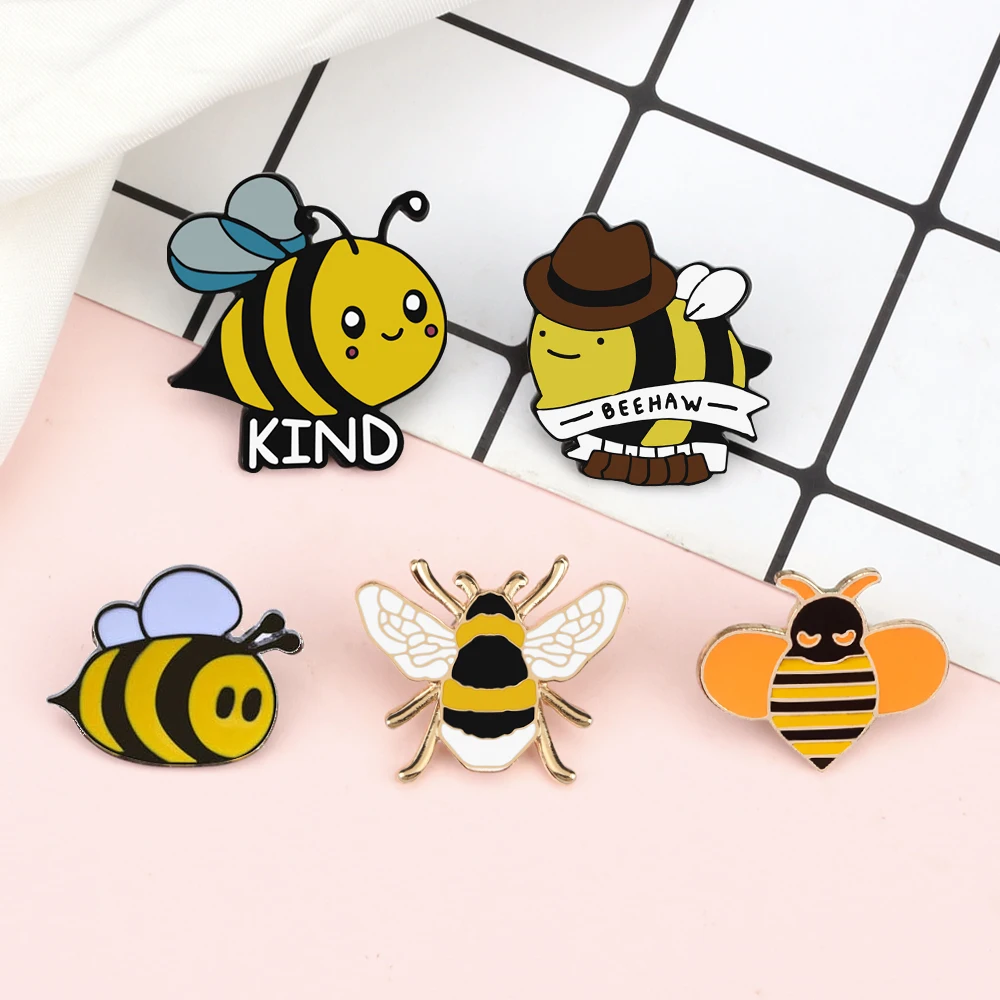 Funny Bee Insect Series Brooch Cartoon Women Men Exquisite Enamel Pins Backpack Jeans Lapel Badges Jewelry Gift For Kids Friends