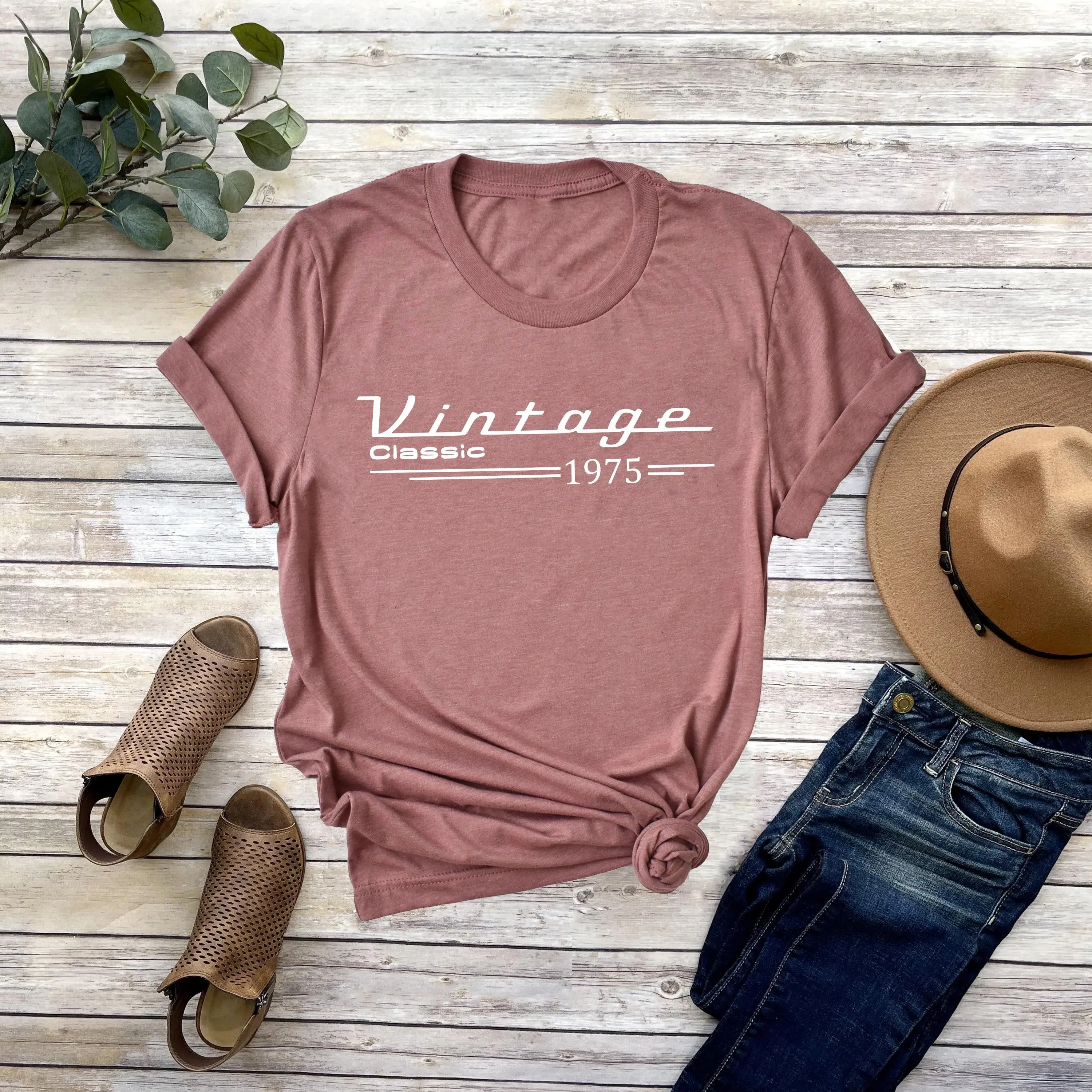 Vintage Classic 1975 T shirt 50th Birthday Party Fifty and Fabulous For Women Mom Dad Men