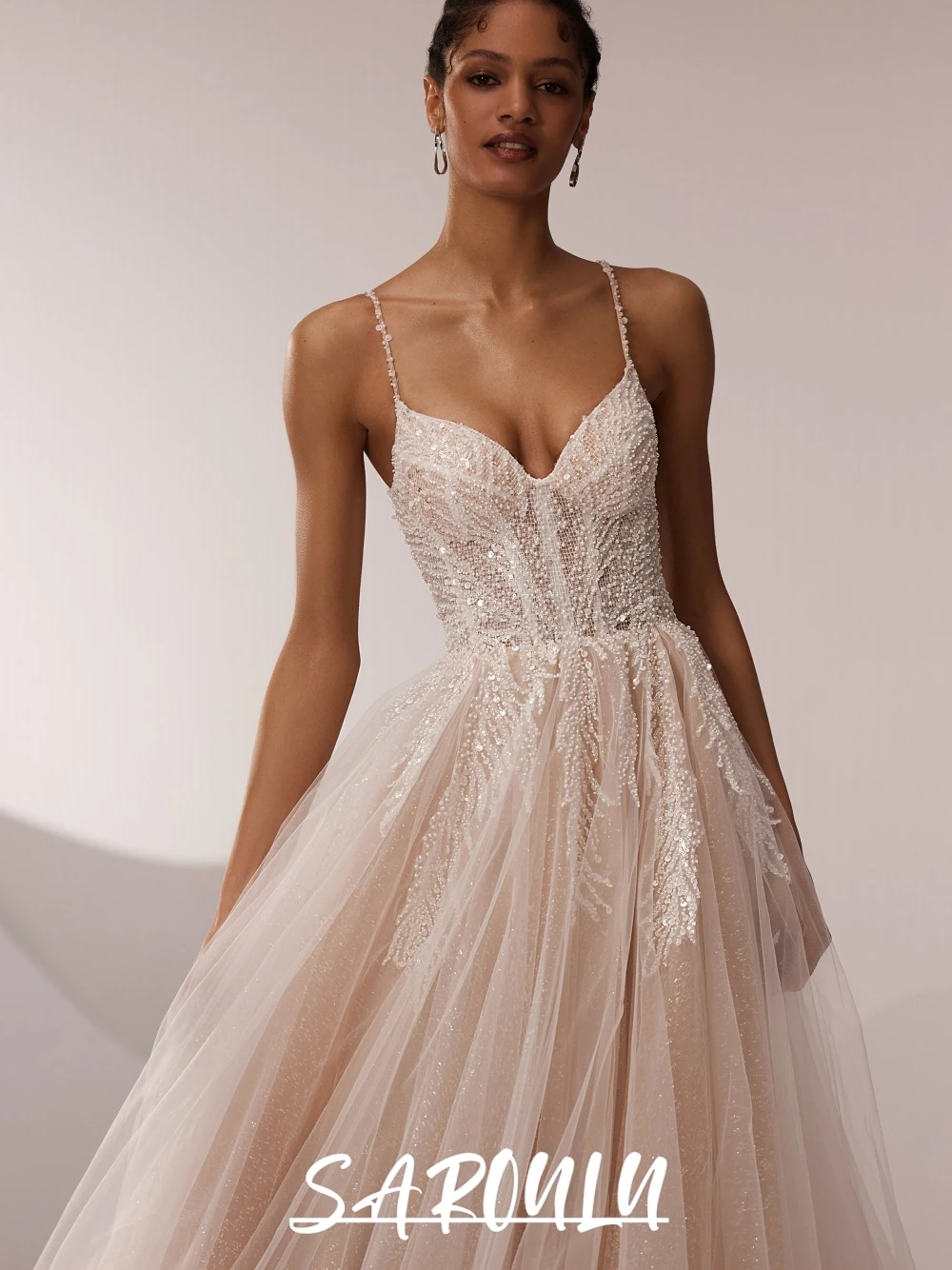 

Sparkly Tulle Pearls Wedding Dress Chic A Line Spaghetti Straps Customized Bridal Gown Stylish Corset Sequins Bride Wear