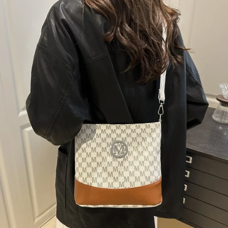 Letter Printed Shoulder Bag, Wide Ethnic Pattern Adjustable Strap, Casual Large Capacity Crossbody Handbag, Fashion Daily Purse