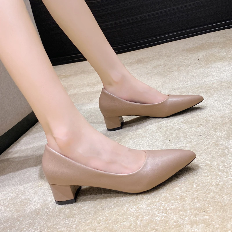 2023 Spring and Autumn New Fashion Pointed Shallow Mouth Solid Outwear Women\'s Large Professional Work High Heel Single Shoes