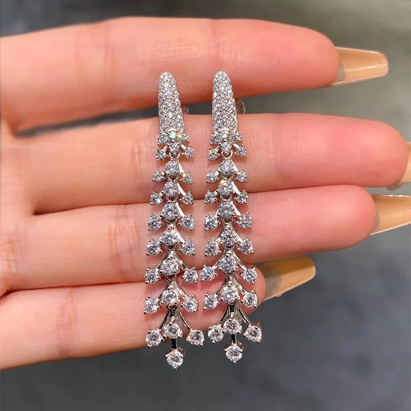 2024 New Fashionable Banquet Style Light Luxury Tassel Earrings S925 Silver Earrings for Women to Pair with Evening Dress