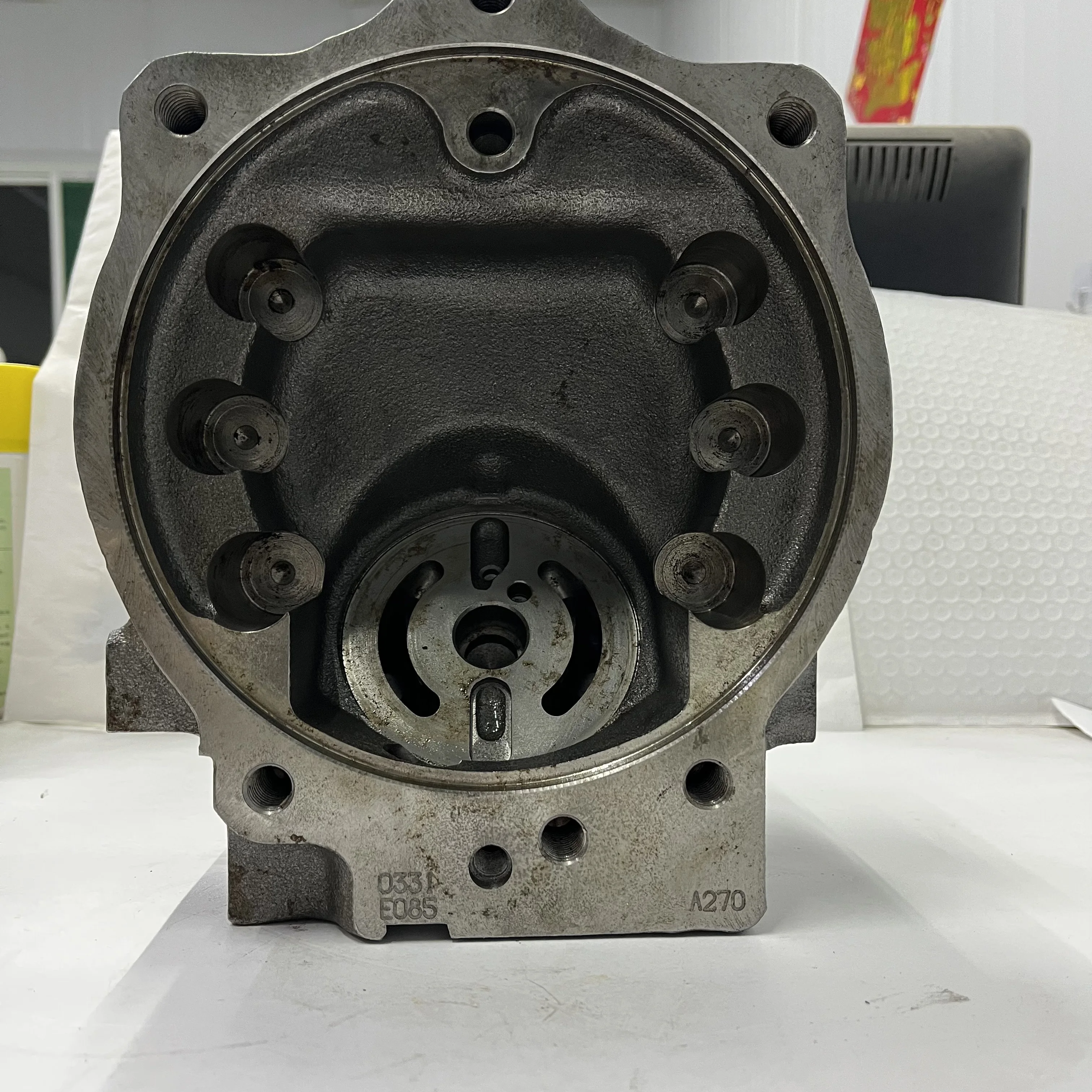 Gold seller PC200-8 Construction Machinery Parts Excavator Main Pump Housing for 706-7G-71141