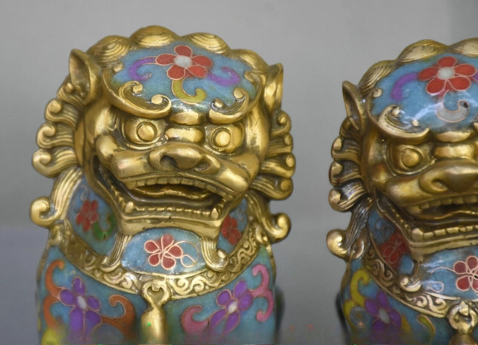 الصينية القديمة مصوغة بطريقة المينا البرونزية المذهبة فنغشوي فو فو الكلب الحرس الأسد زوج #4