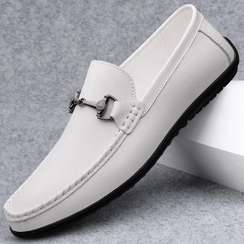 Fashion Brand Men Spring Comfortable Leisure Loafers Outdoor Men Breathable Punched Casual Leather Shoe Soft Soled Driving Shoes
