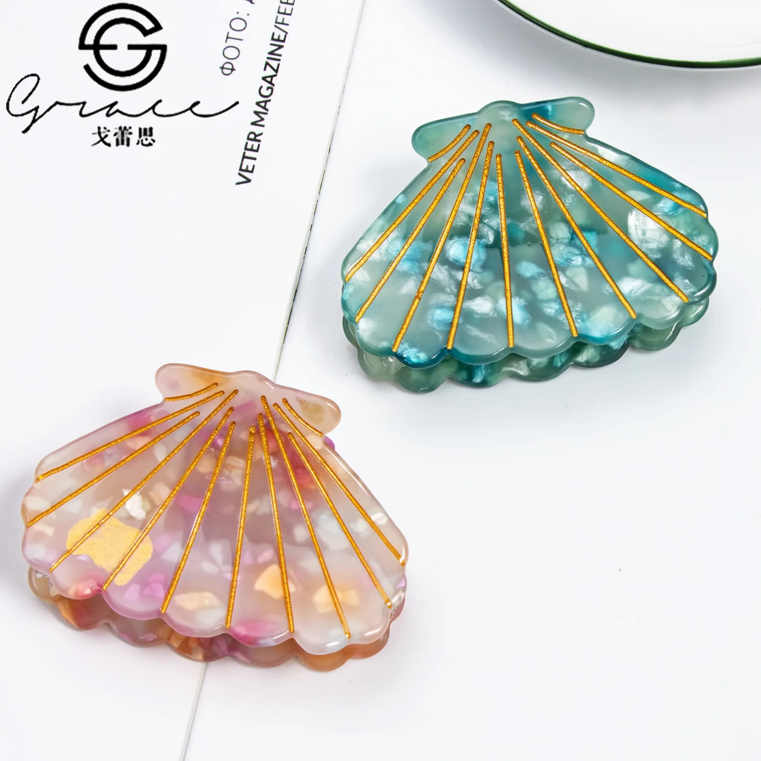 YHJ Small Seashells Hair Claw Cute Design Hawaiian Style Acrylic Hair Claw Clips Hair Accessories for Women Girls