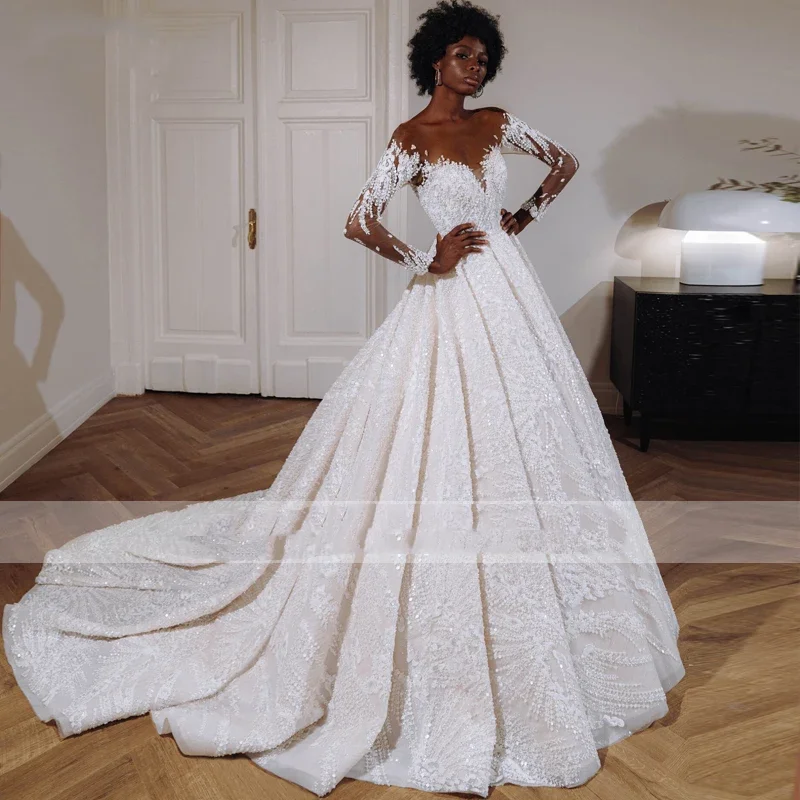 Flavinke Abiti da sposa a trapezio con strascico di corte con applicazioni squisite personalizzate Scollo rotondo Manica lunga Perline Abito da sposa principessa