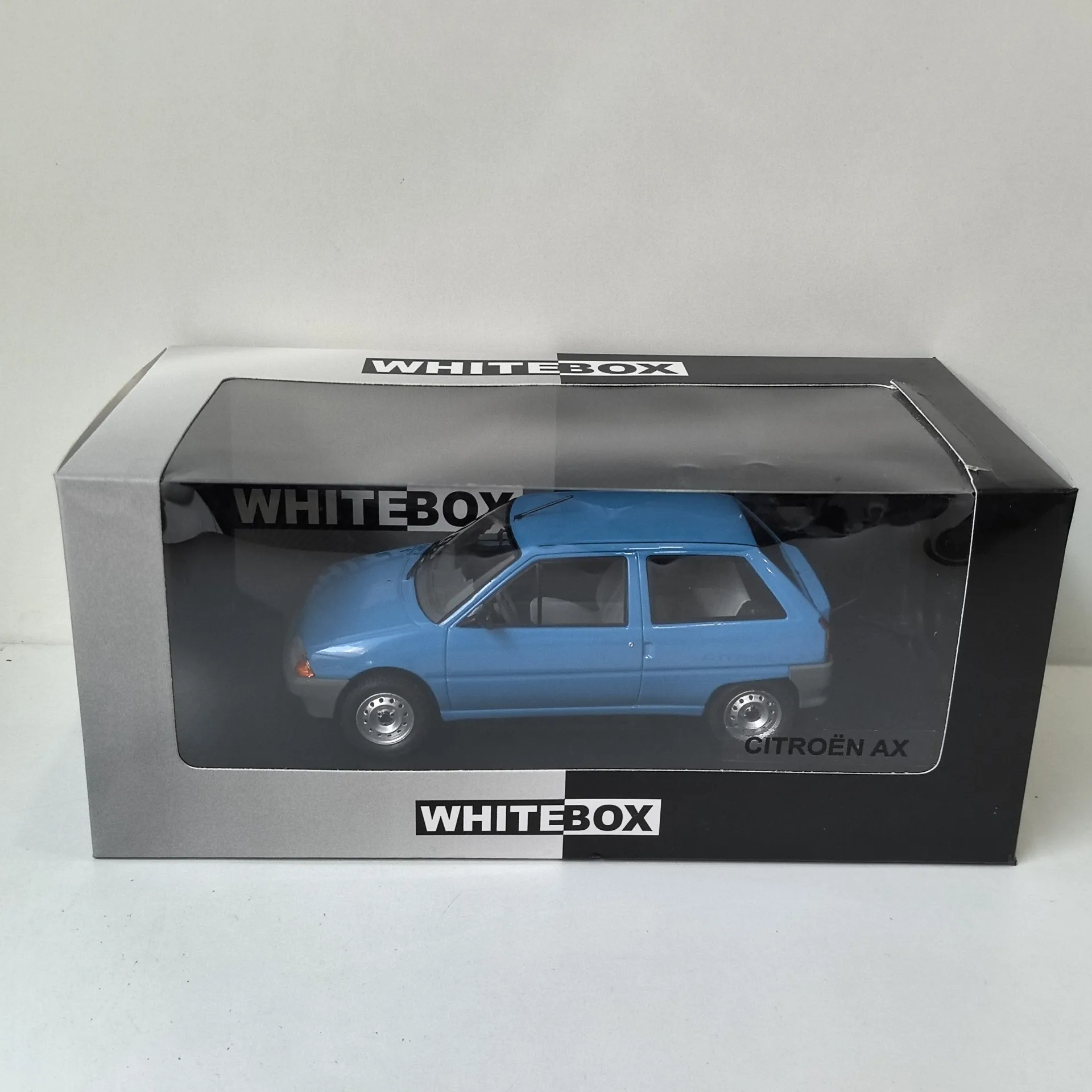 Diecast WHITEBOX 1/24 Scale CITROEN AX 43 Alloy Car Model