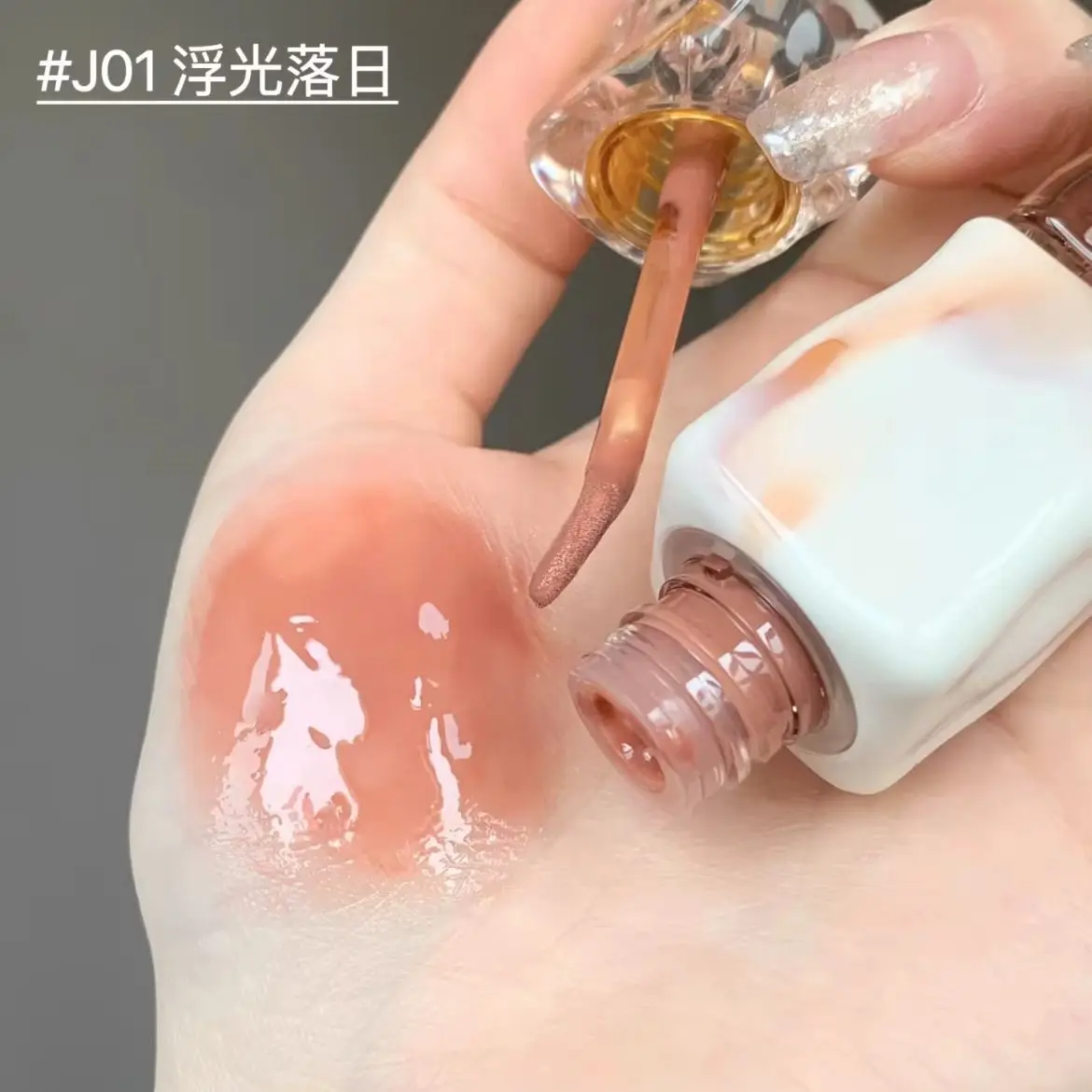 Mistine Mirror Lipgloss Moisturizing Water Lip Glaze Waterproof Longlasting Naked Natural Lip Tint No-stick-cup Lipstick