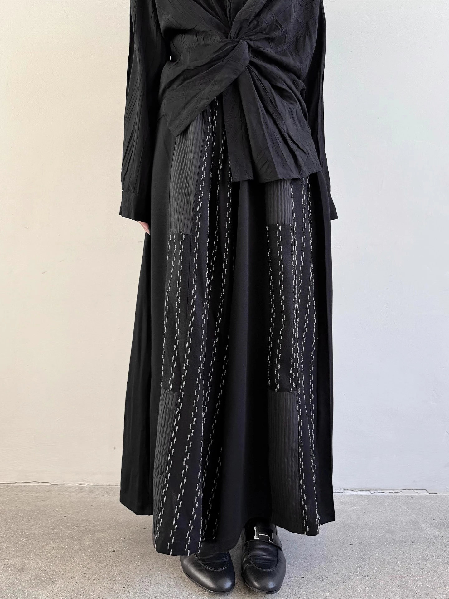 

Spring and Autumn New Women's Pants, Fashionable and Cool Wave Pattern Loose Casual Wide Leg Pants