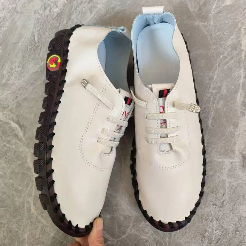 

Женские кроссовки 2026: Новые дизайнерские лоферы с мягкой подошвой, дышащие, в римском стиле, для улицы, ретро, большие размеры, женские туфли без каблука