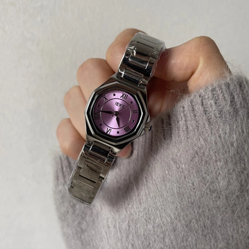 Orologio al quarzo impermeabile 2025 regalo di compleanno bianco delicato classico orologio da donna di tendenza elegante e semplice