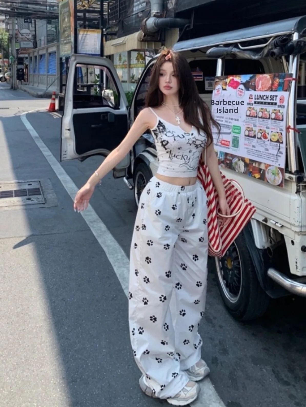 Niedliche Hunde-Fußabdruck-weiße Freizeithose, hohe Taille, gerades Bein, lange Hose für Damen, Sommer, neue Sle American High Street