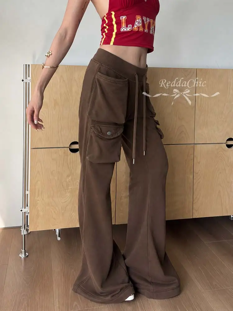 ReddaChic Women's Cargo Brown Sweatpants Versatile Multi-pocket Low Waist Drawstring Relaxed Fit Flared Pants Causal Bottoms