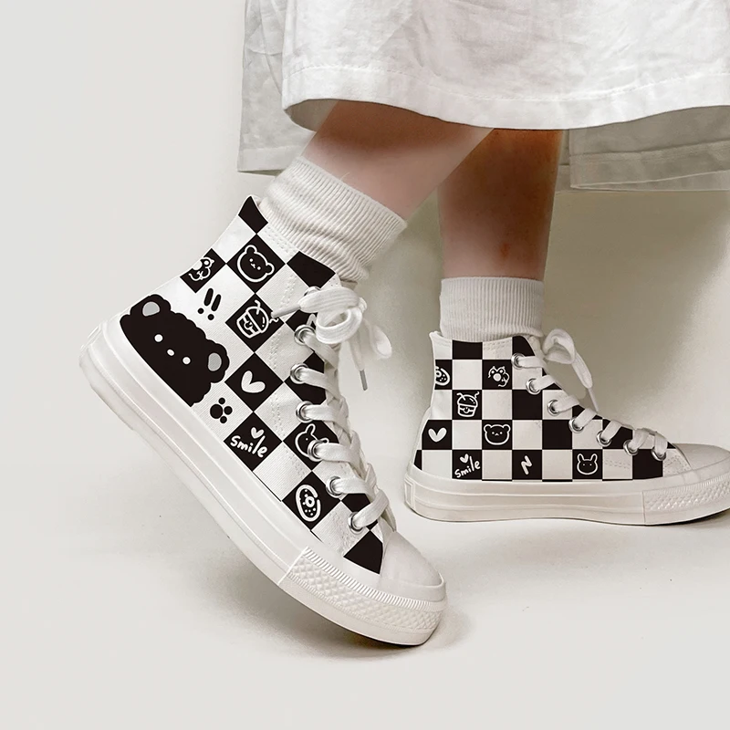 Amy and Michael 2022 Original Design Cute Retro Graffiti Canvas Sneakers Lovely Girls Students High Top Woman Vulcanize Shoes